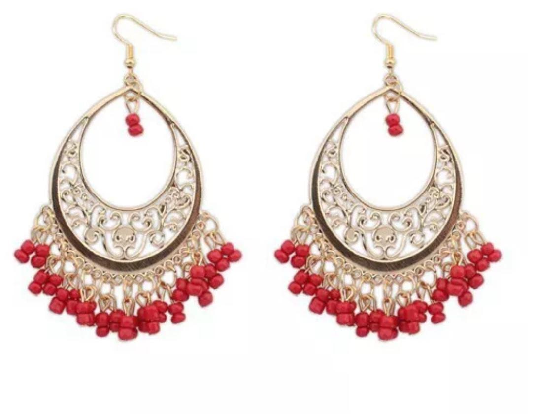 

TRENDY RED EARINGS