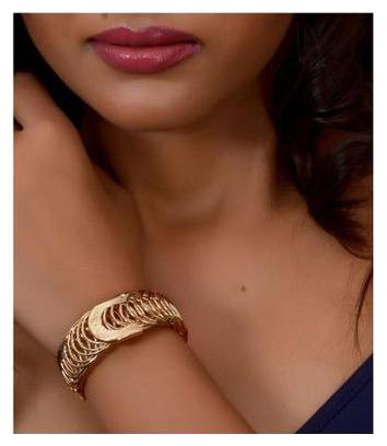 

Veejay Fashion Golden Alloy Bracelet or Kada
