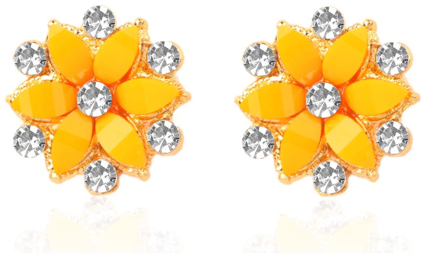 

VFI Women Stud Earrings