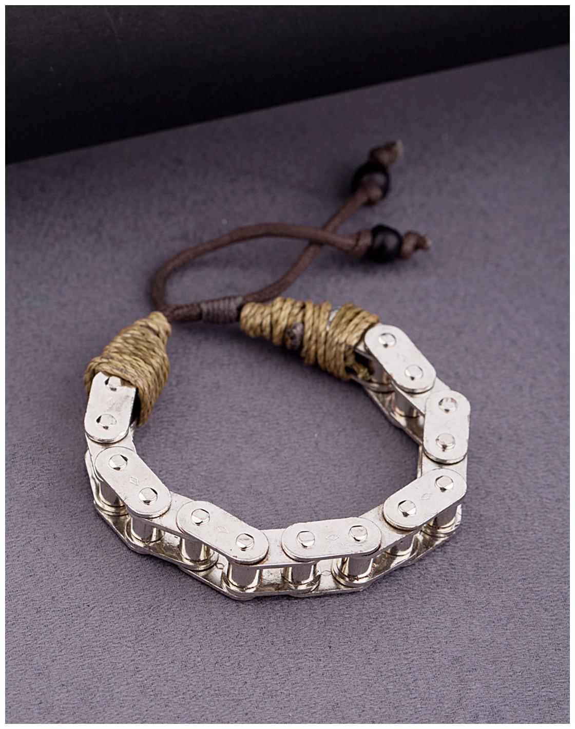 

Voylla Bike Chain Motorcycle Diaries Bracelet
