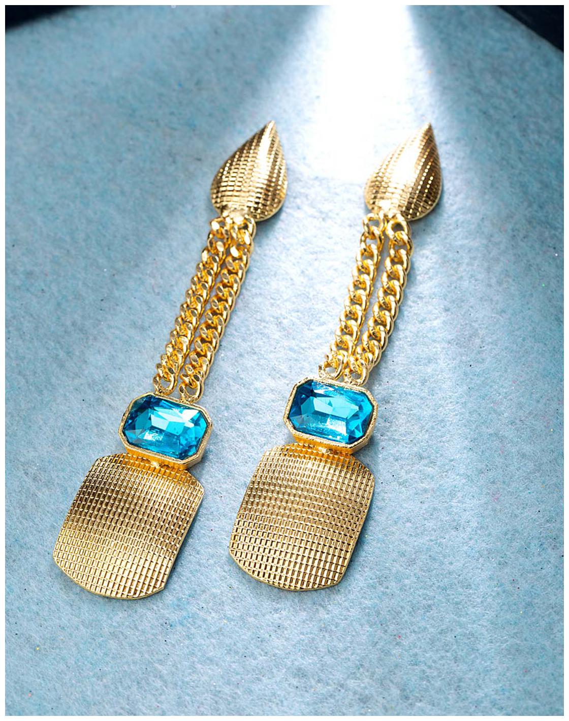 

Voylla Blue Amun Stylish Danglers
