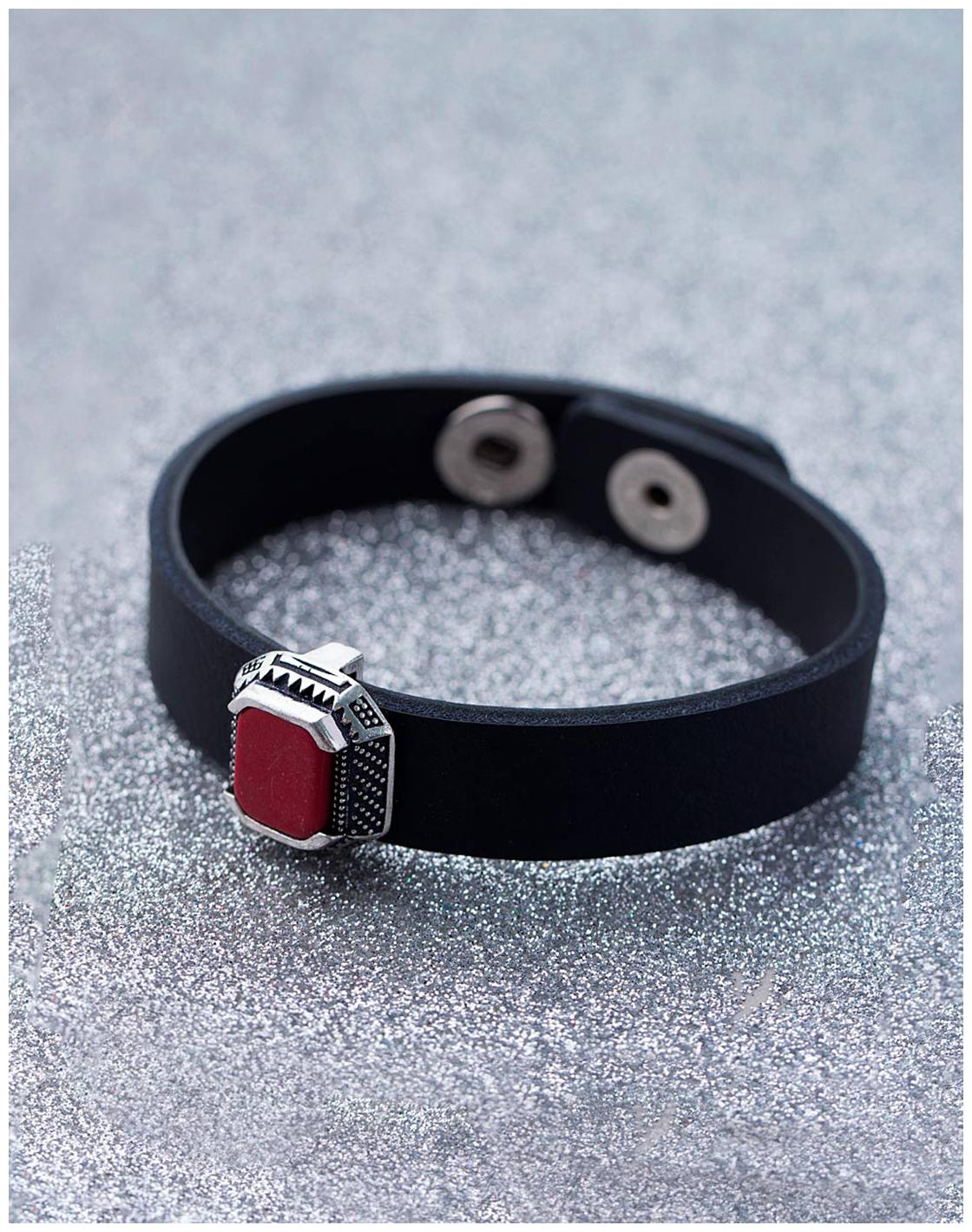 

Voylla Broad Leather Milestone Bracelet