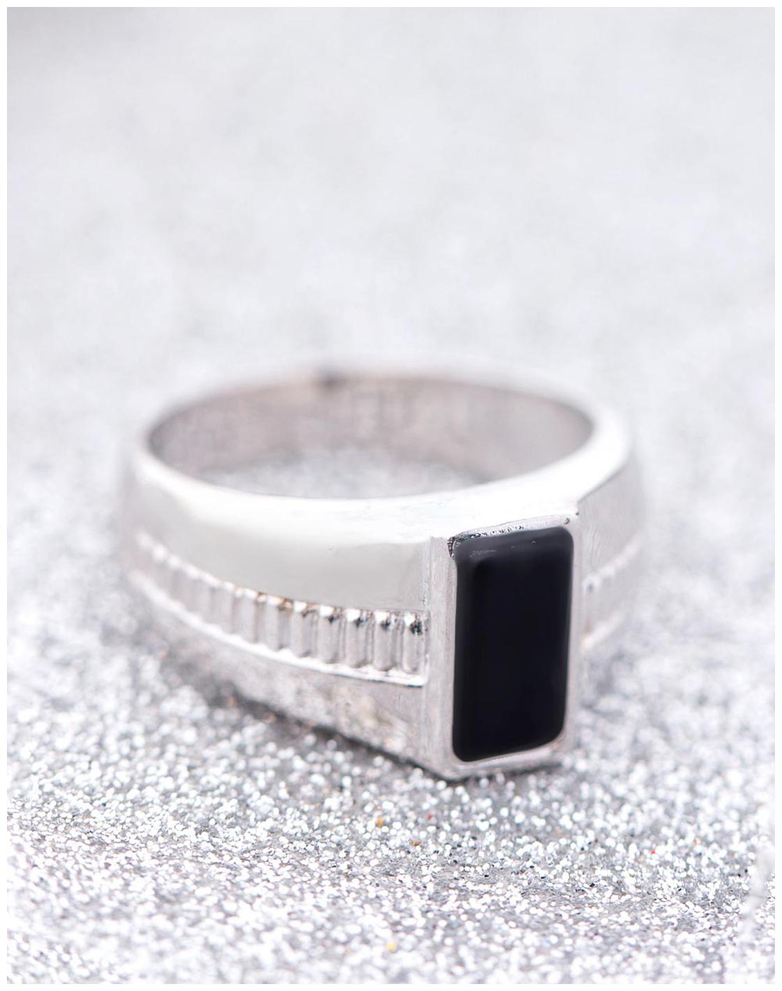 

Voylla Classy Black Stone Silver Plated Milestone Ring