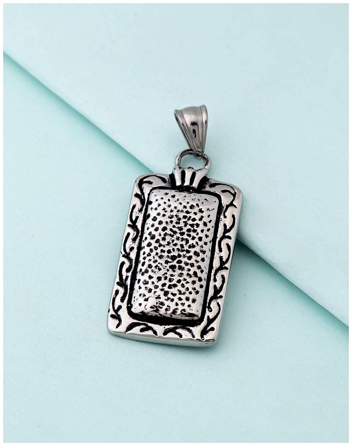 

Voylla Classic Pendants Shiny Surface Pendant