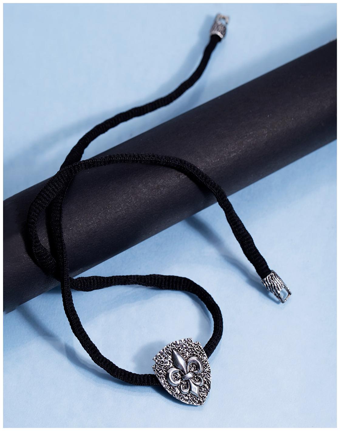 

Voylla Classy Black Bracelet from Camp Royale Collection