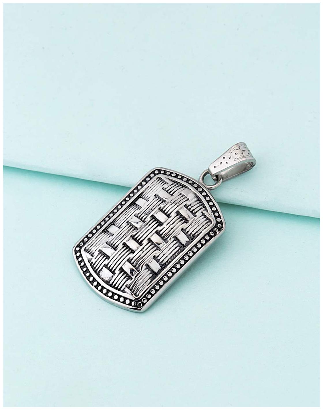 

Voylla Classic Pendants Textured Pendant