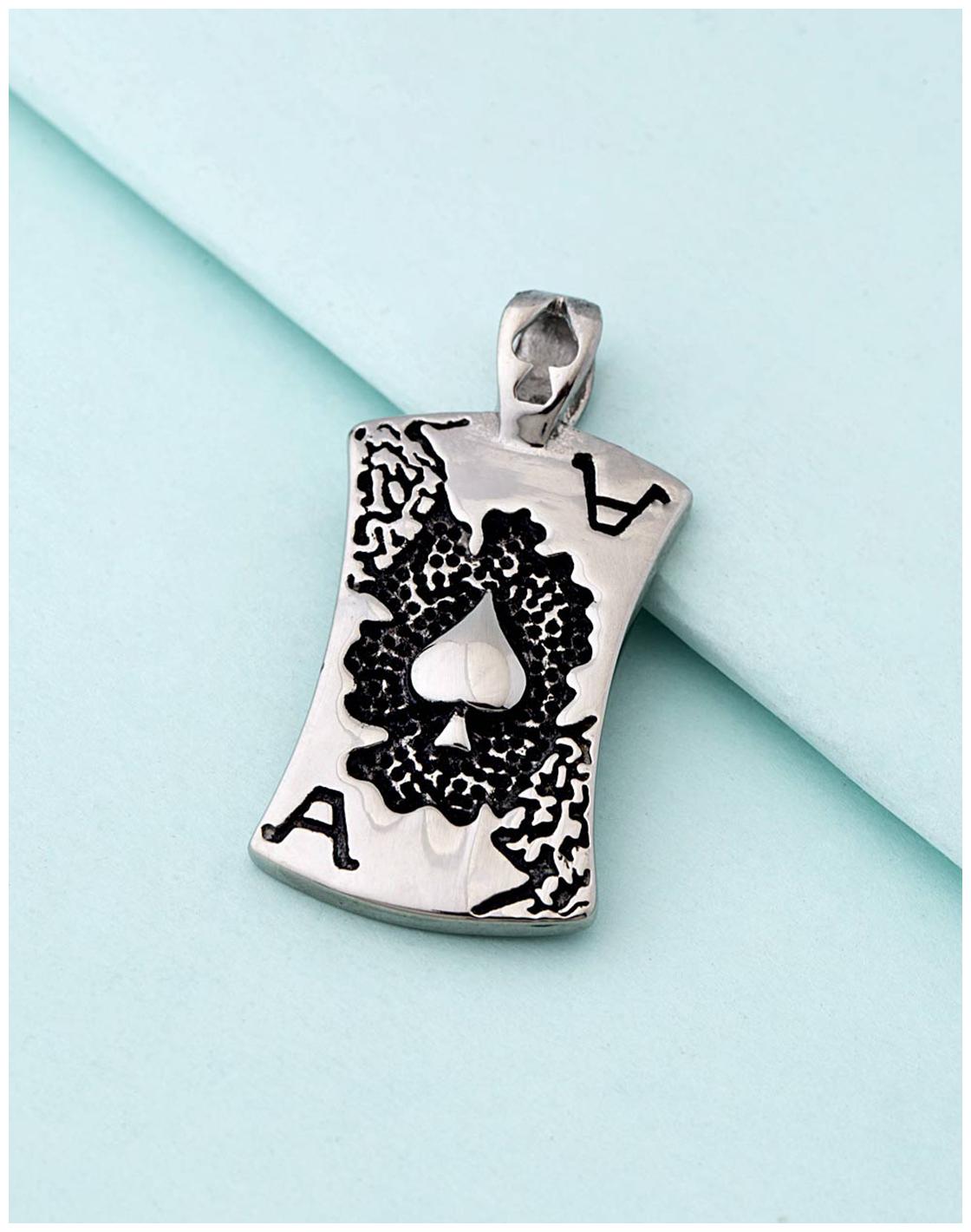 

Voylla Classic Pendants Spade Pendant