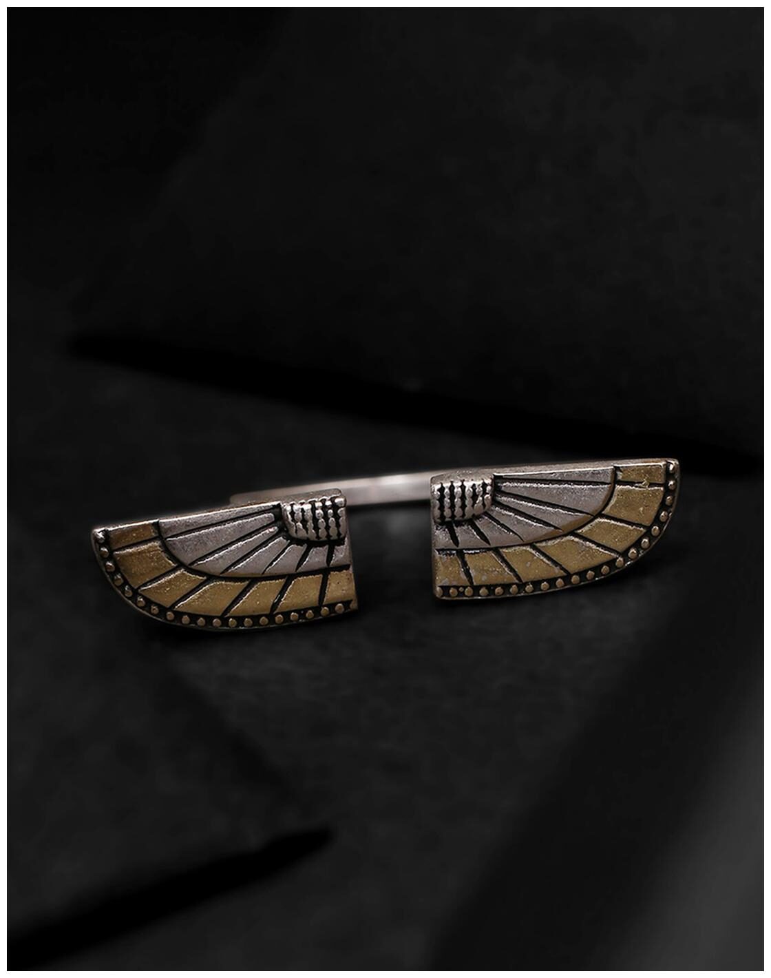 

Voylla Cleopatra Meant Motifs Open Ring