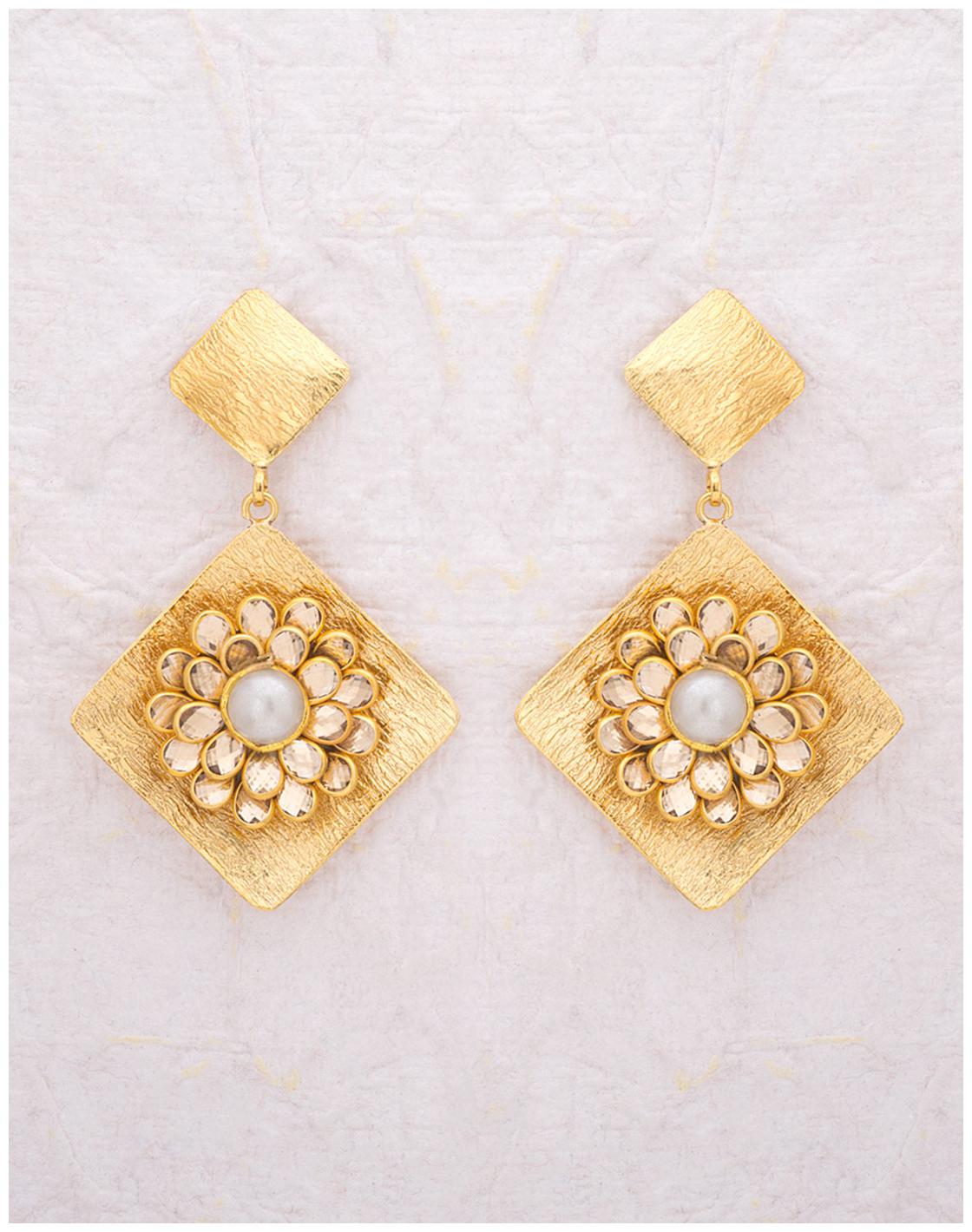 

Voylla Cube Pattern Gold Plated Pacchi Work Earrings