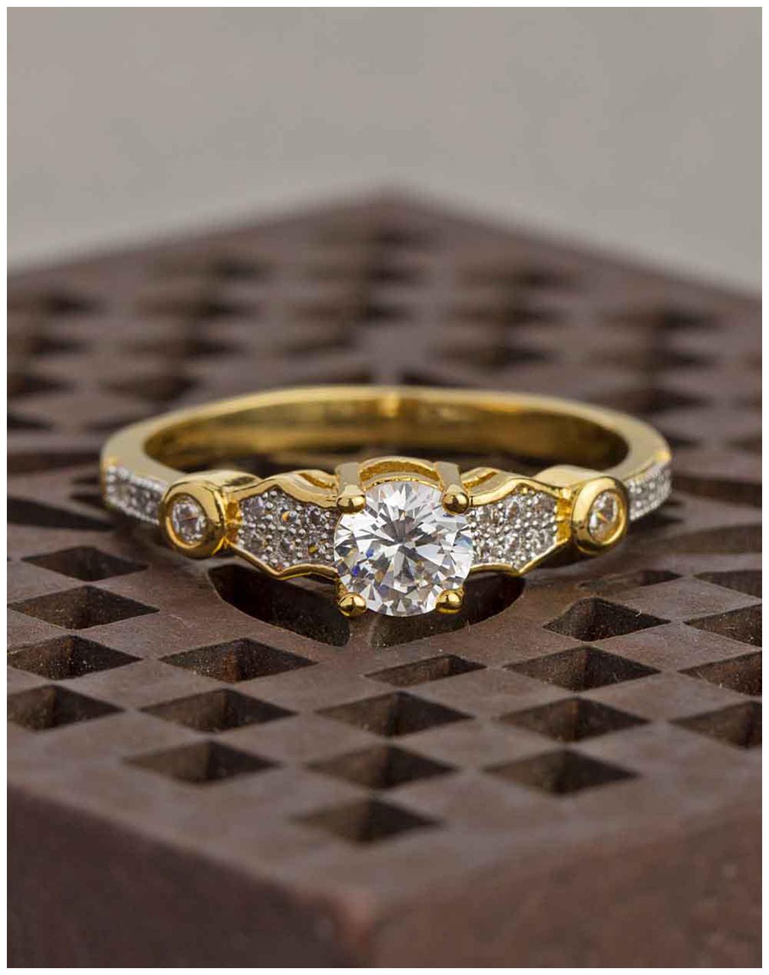

Voylla Cubic Zirconia Solitaire 9 to 5 Ring