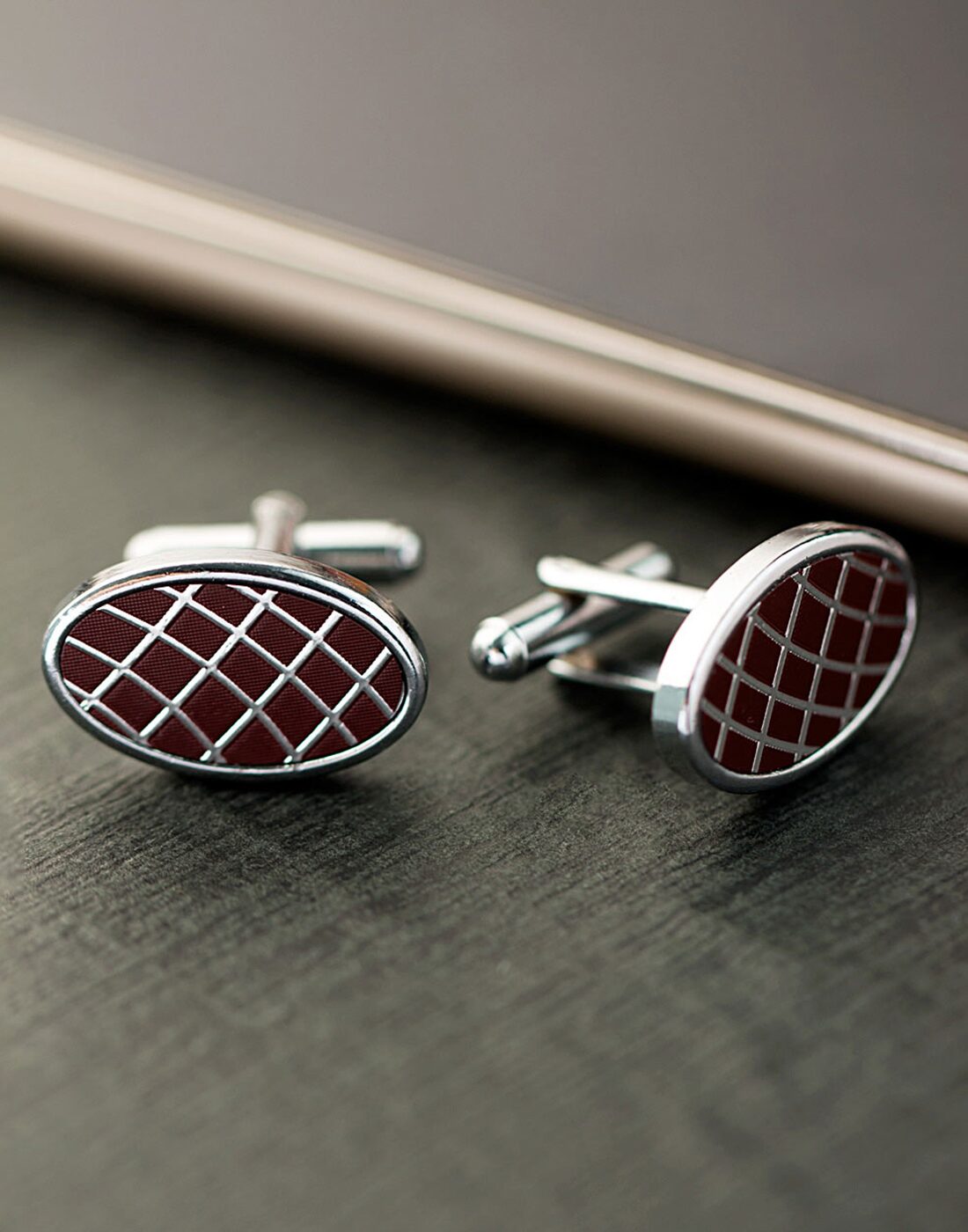 

Dare by Voylla Cufflink Couture Grid Pattern Cufflinks