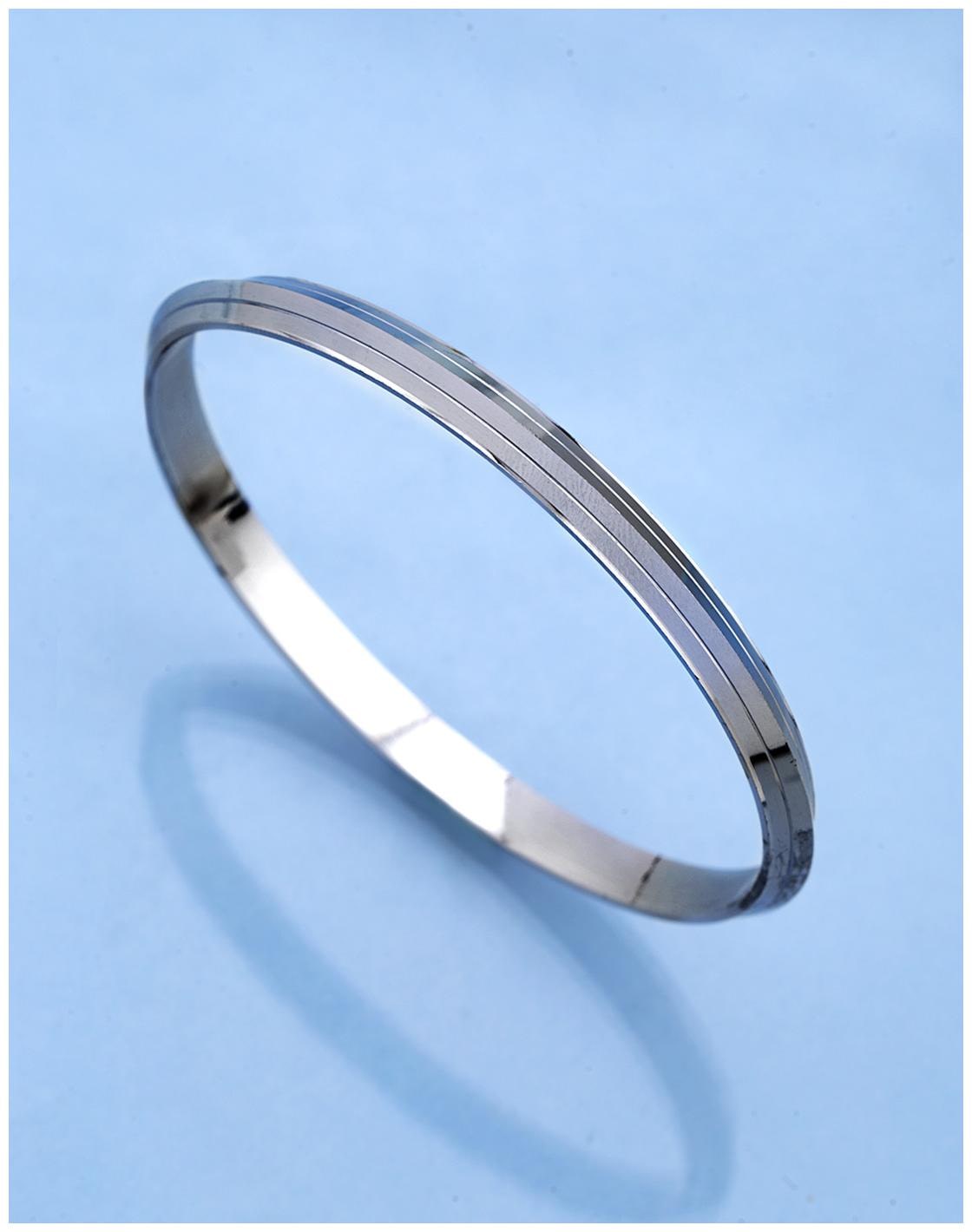 

Voylla Dare Kada Classic Men s Kada