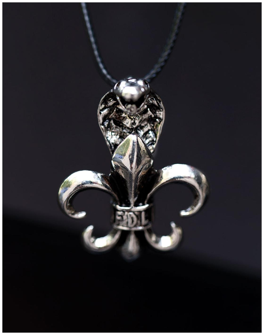 

Voylla DARE by Voylla Cobra Head Pendant