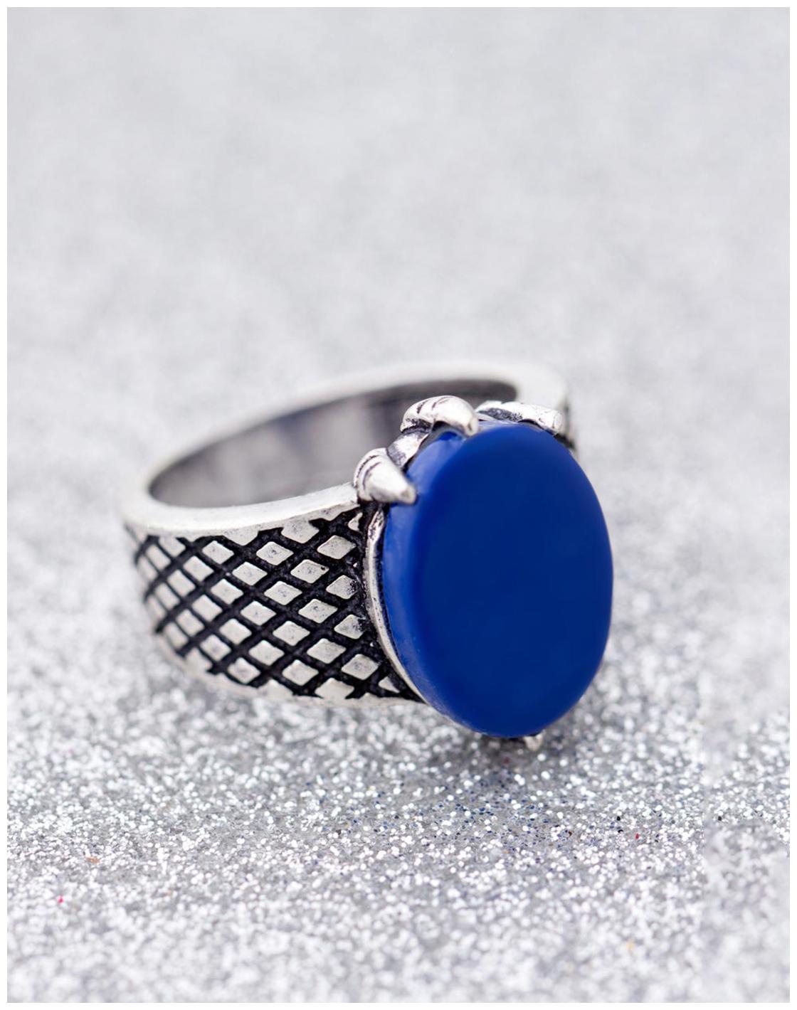 

Voylla Dragon Eye Milestone Ring