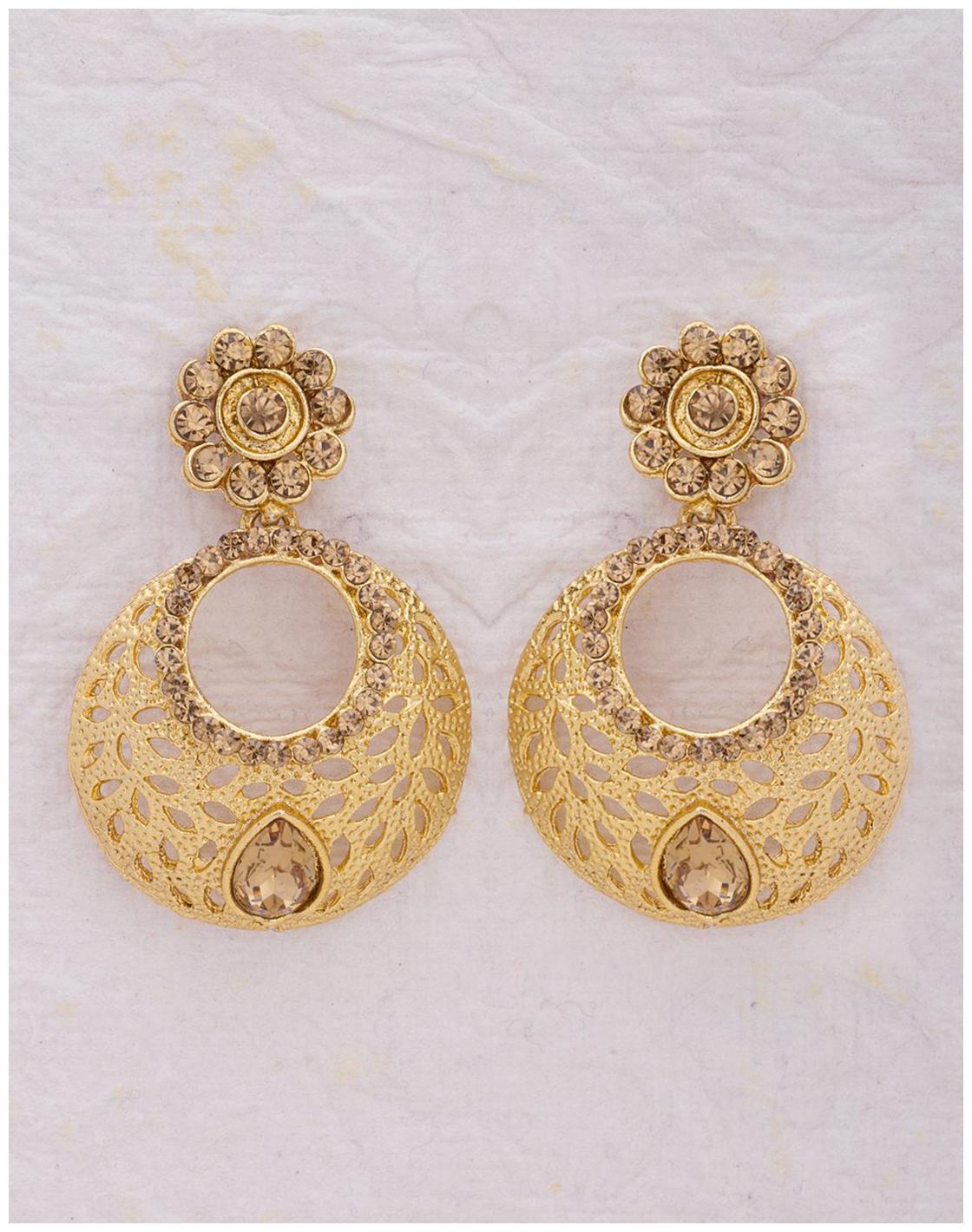

Voylla Drop Earrings with Cut Work