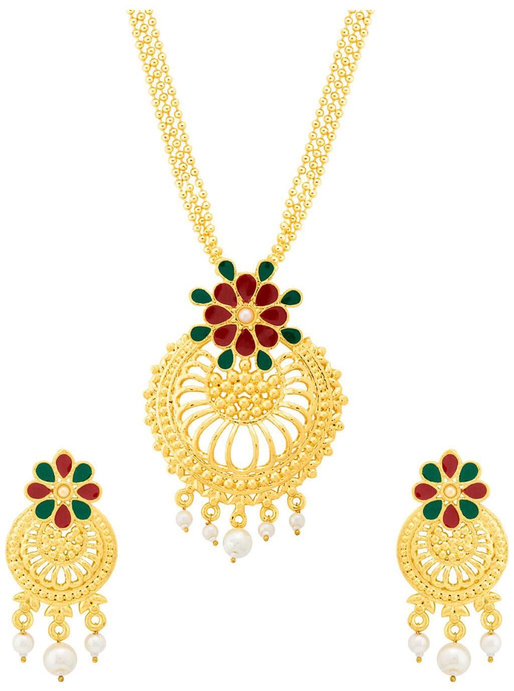 

Voylla Ethnic Gold Plated Pendant with Earrings For Women