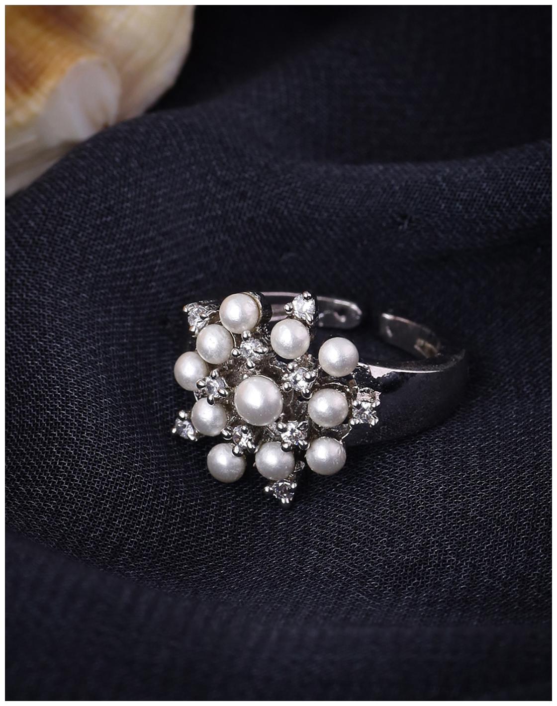 

Voylla Floral Pearls and CZ Ring