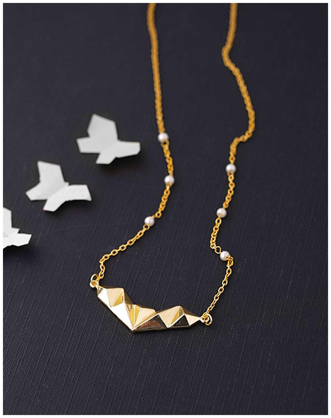 

Voylla Origami Asymmetrical Design Statement Necklace