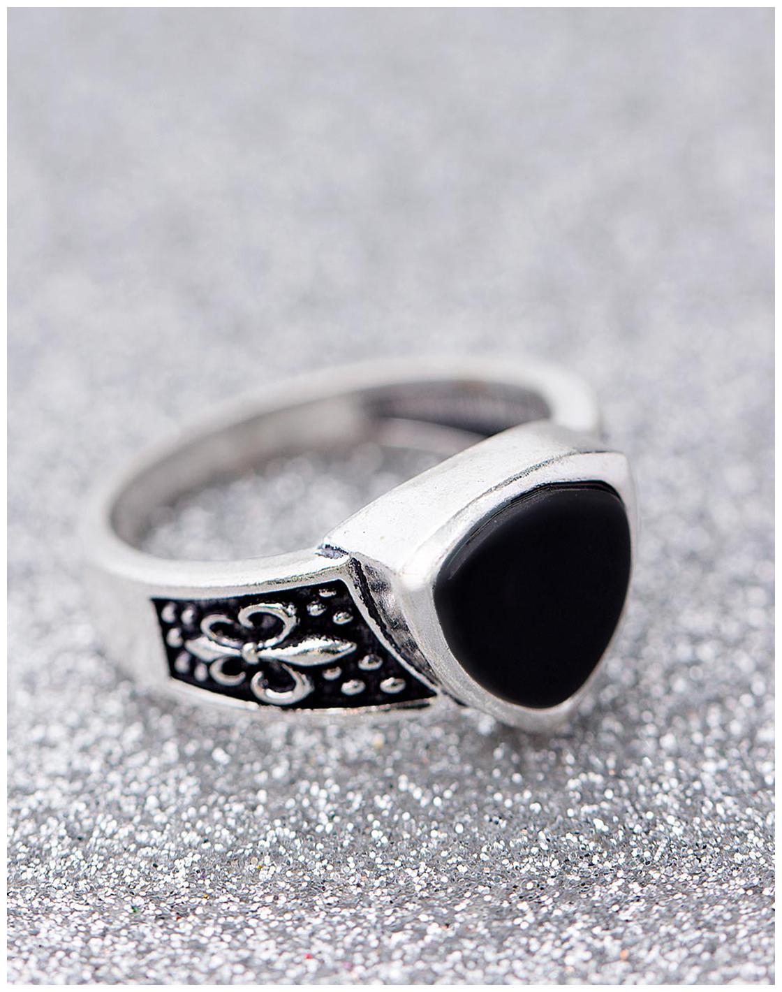 

Voylla French Lily Motif Milestone Ring