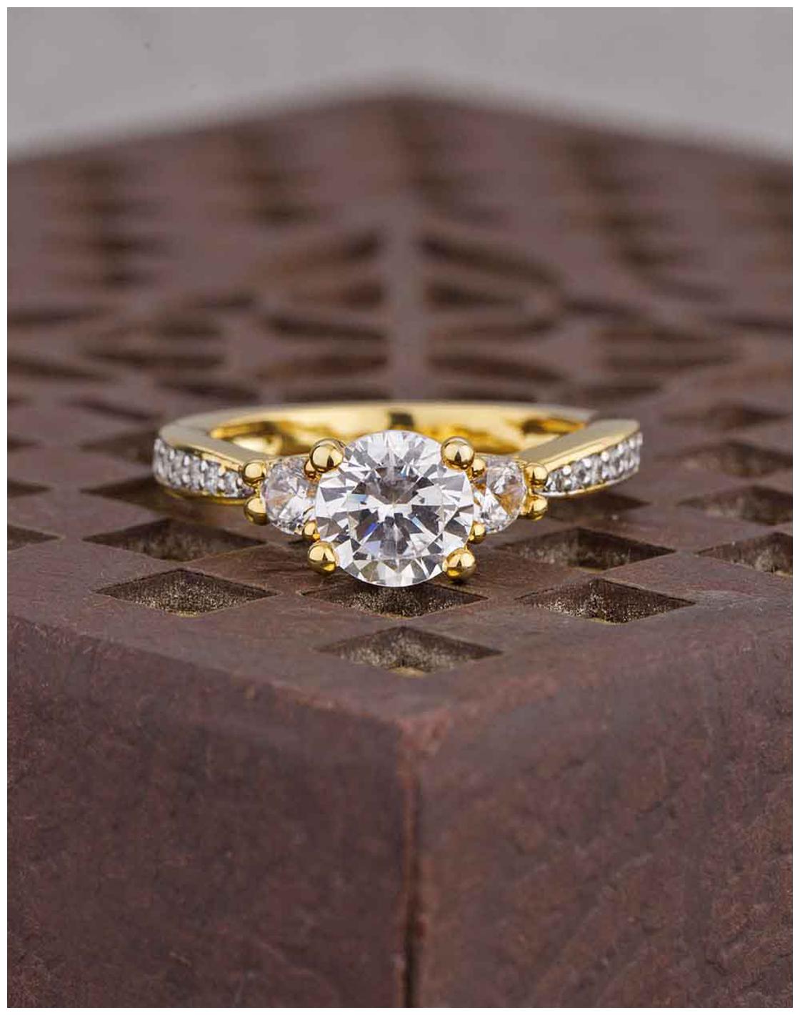 

Voylla Graceful Gold Tone 9 to 5 Ring