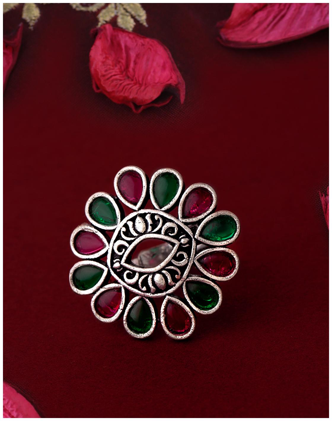 

Voylla Gulistan Floral Brass Statement Ring