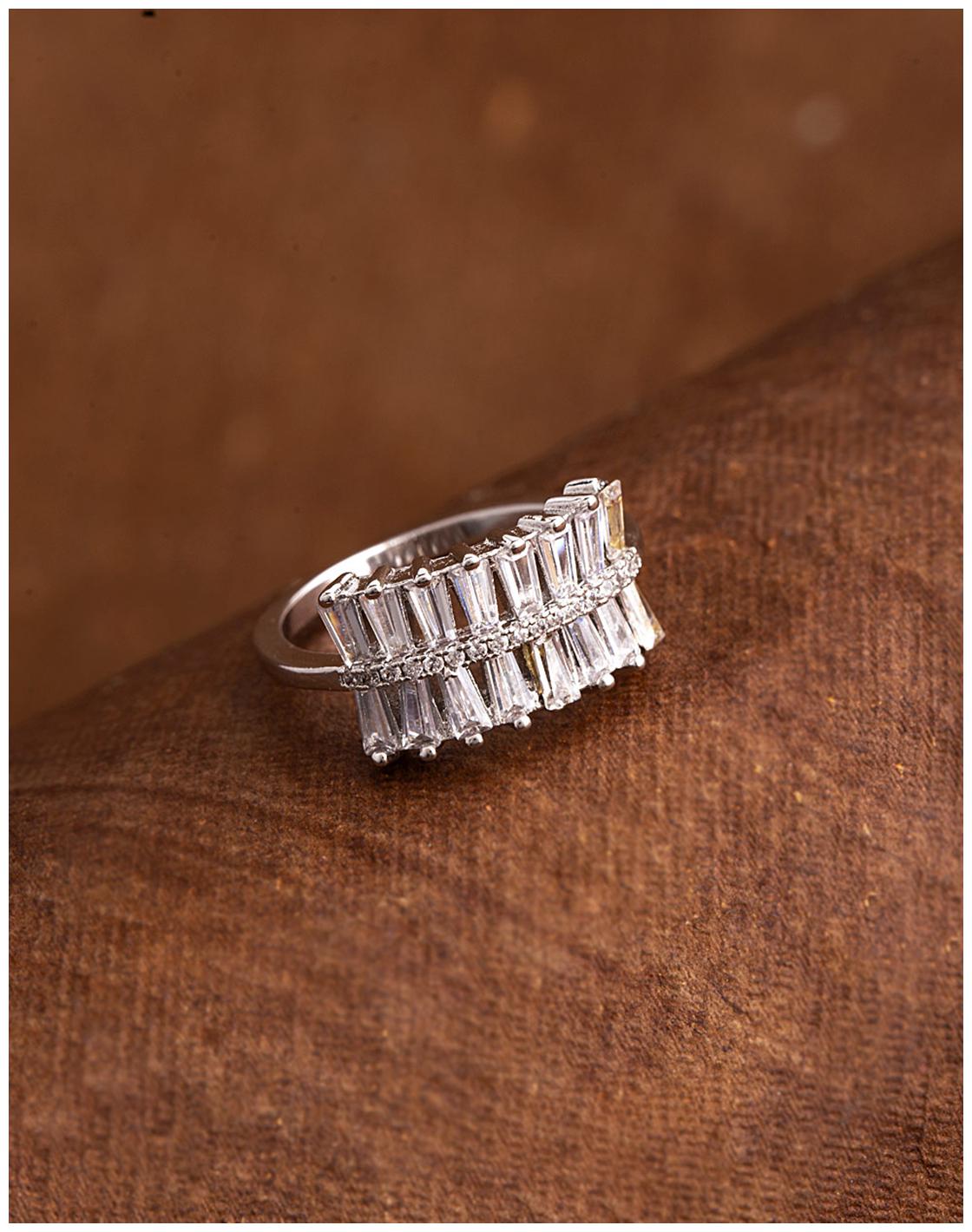 

Voylla Heavily Gems Embellished Ring