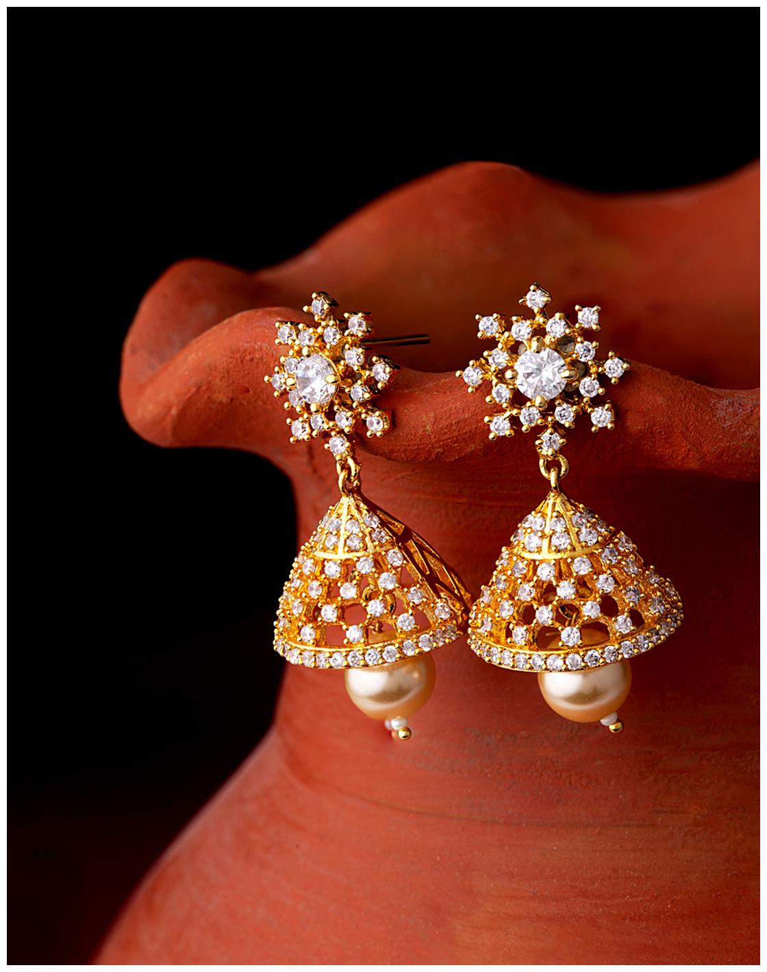

Voylla Lattice Pattern Floral Jhumka Earrings