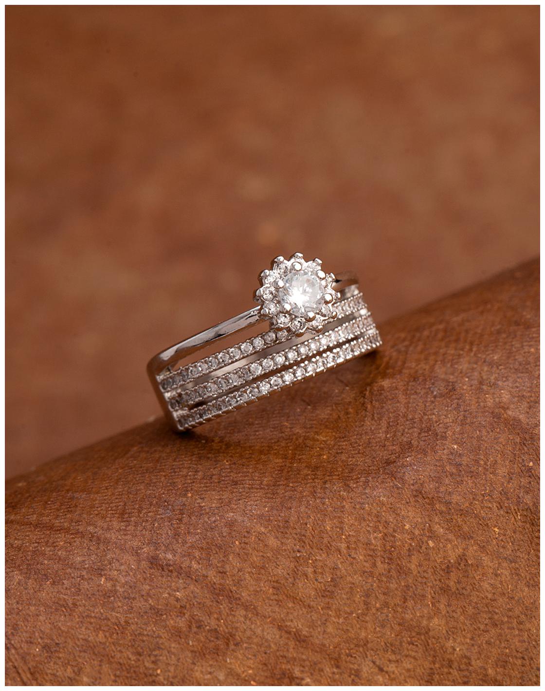 

Voylla Layered Style Band Ring