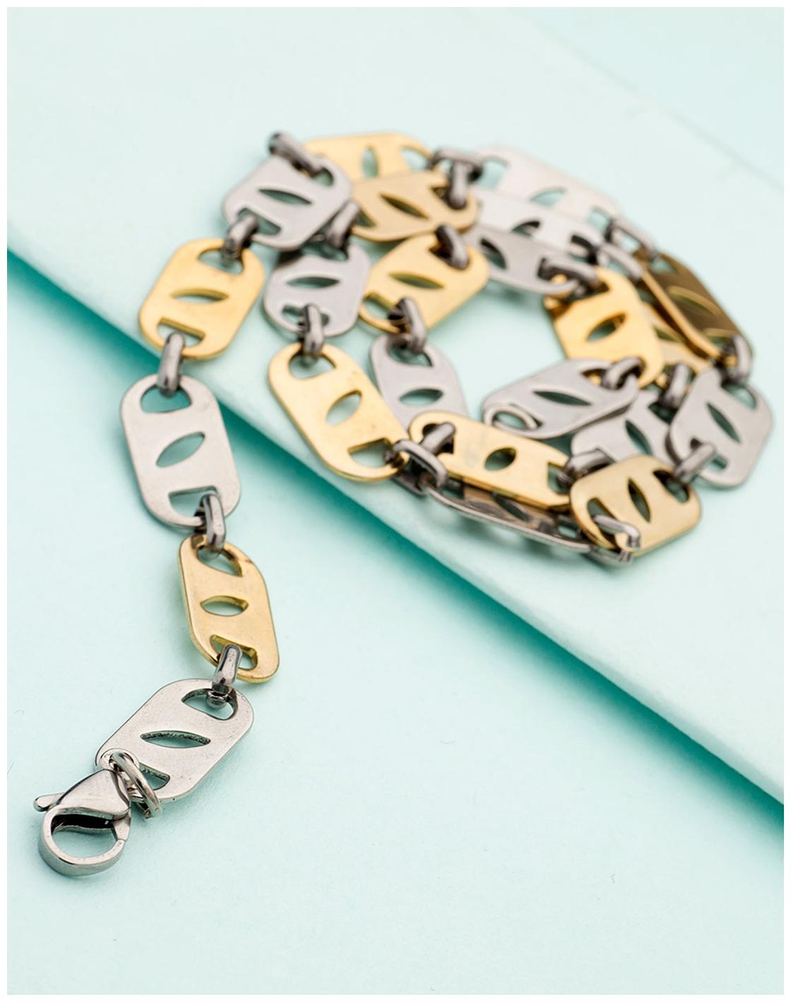 

Voylla Leaf Design Oval Linked Chain