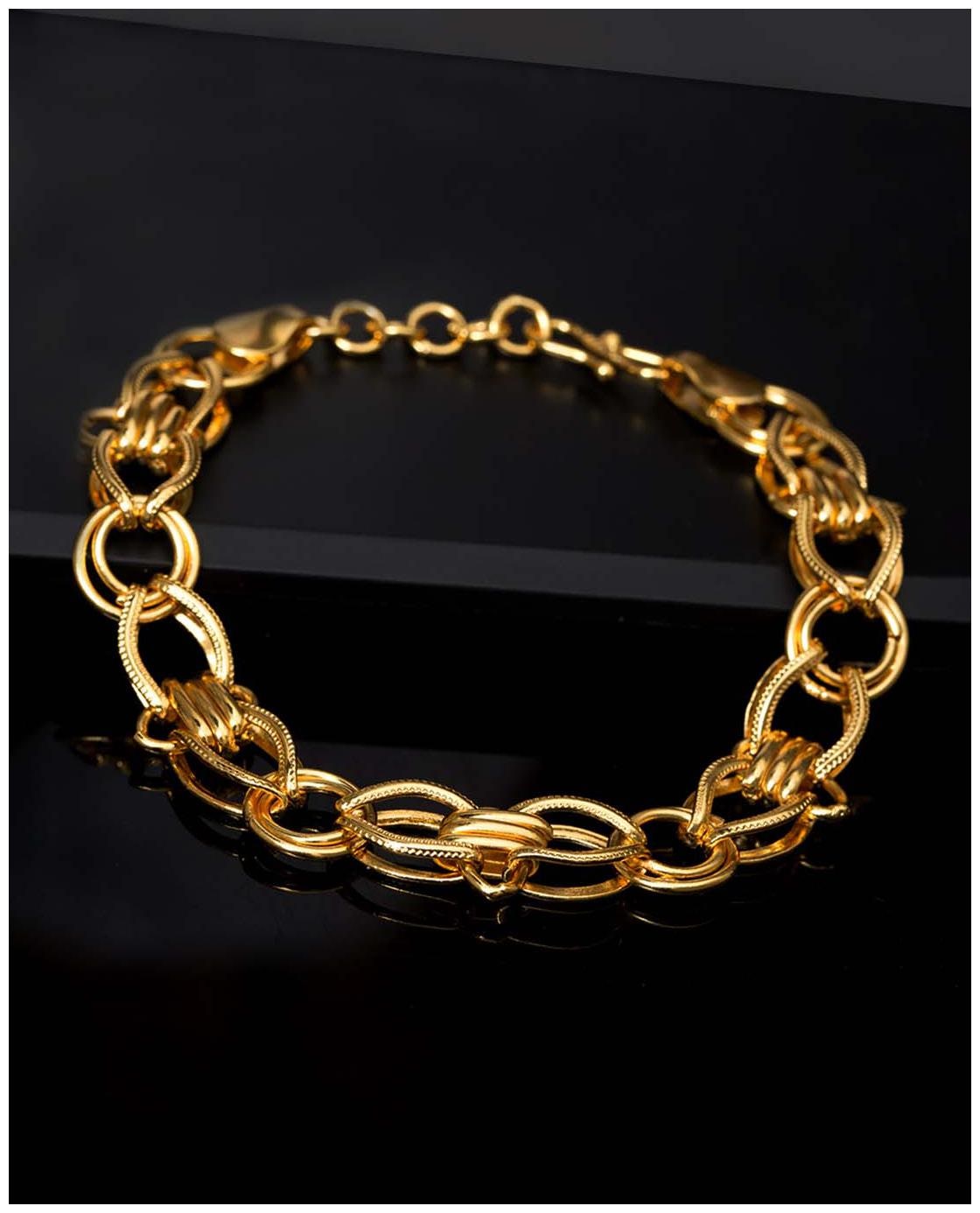 

Dare by Voylla Linking Laureate Yellow Gold Plated Bracelet for Men