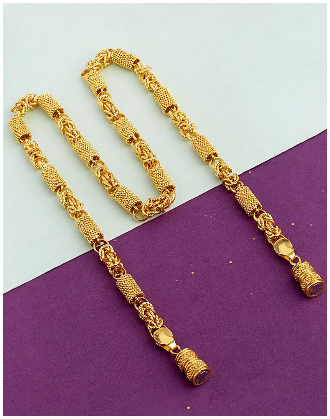 

Voylla Magnet Links Figaro Pattern Chain