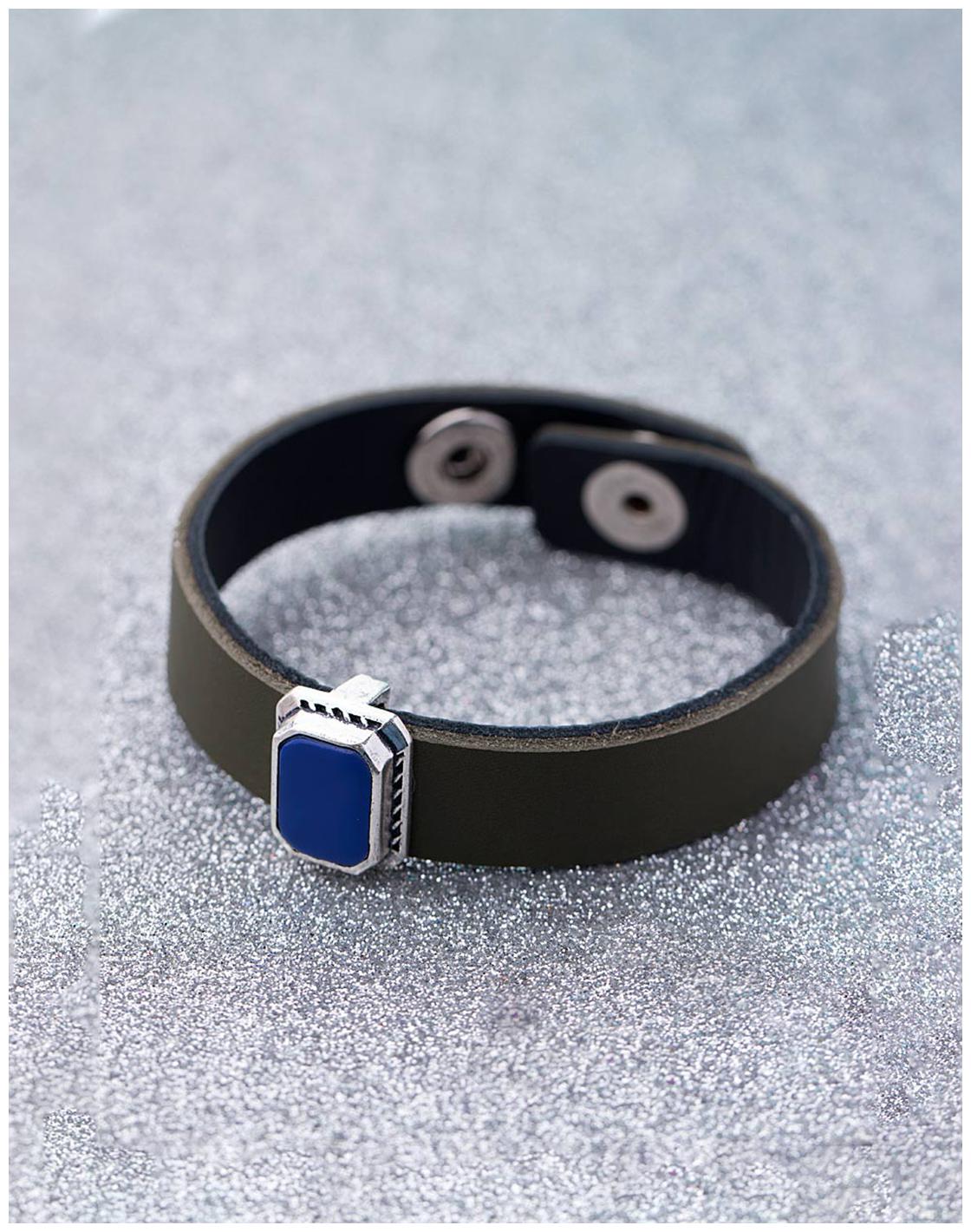 

Voylla Milestone Bracelet with Etched and Enamelled Hardware
