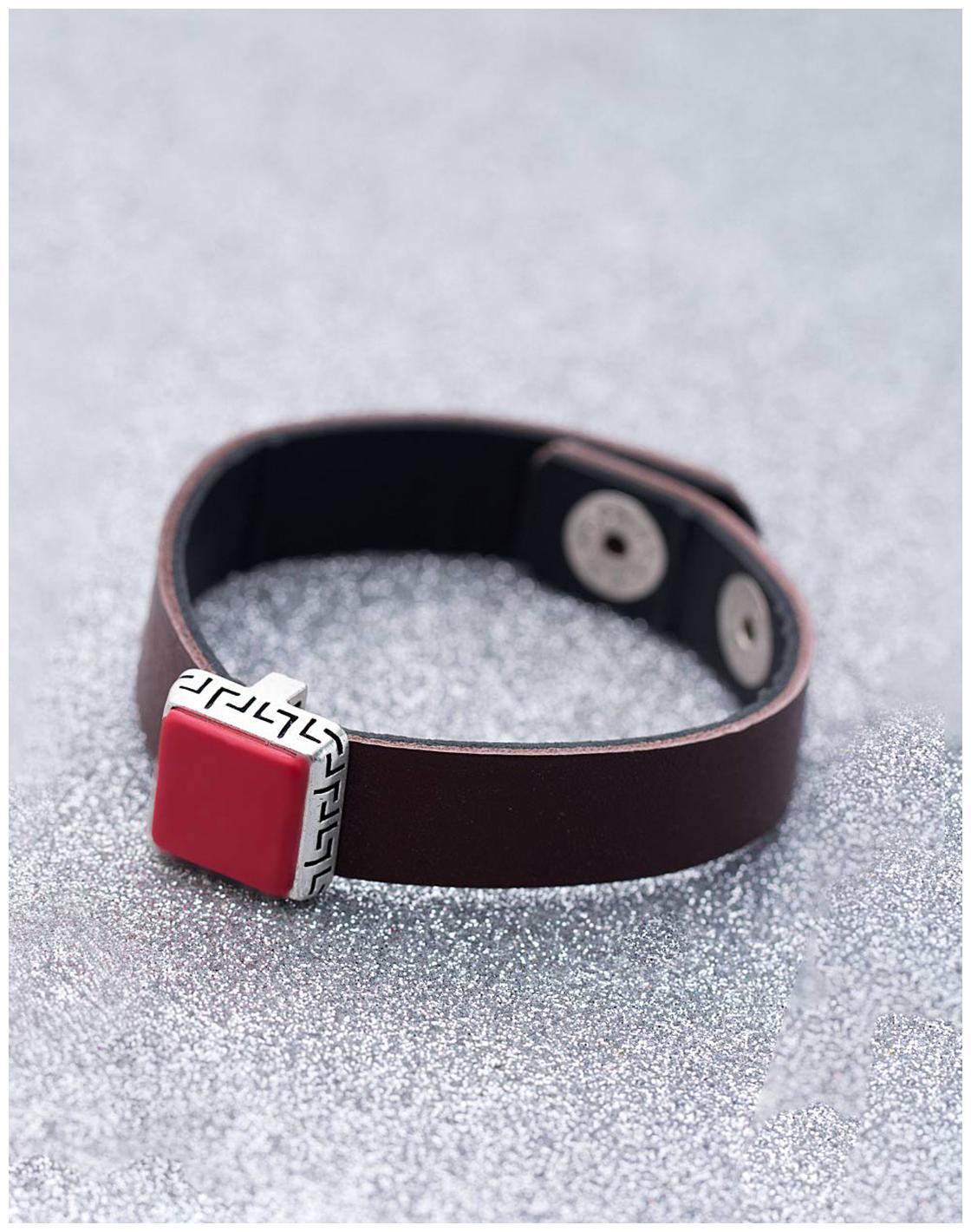 

Voylla Milestone Brown Leather Bracelet