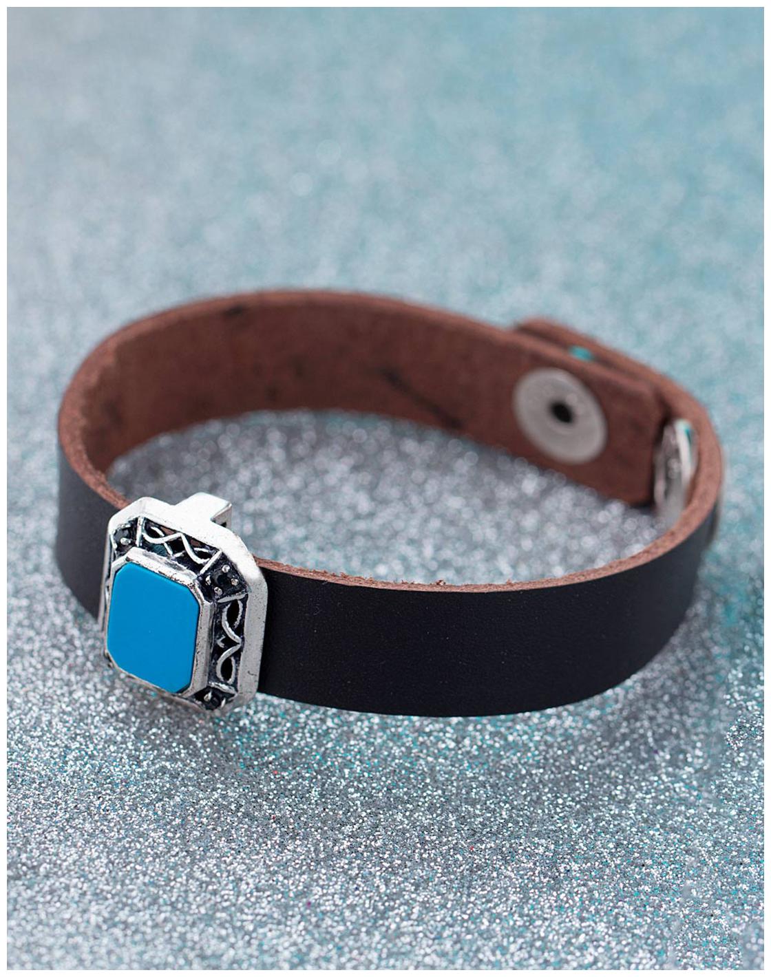 

Voylla Milestone Embellished Leather Bracelet