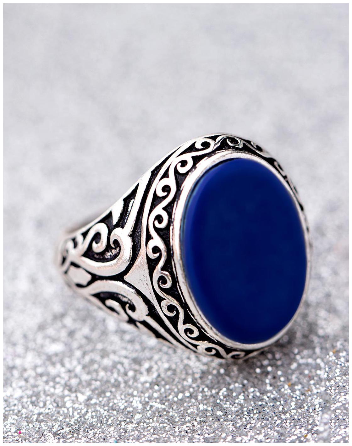 

Voylla Milestone Signet Ring with Egyptian Blue Stone