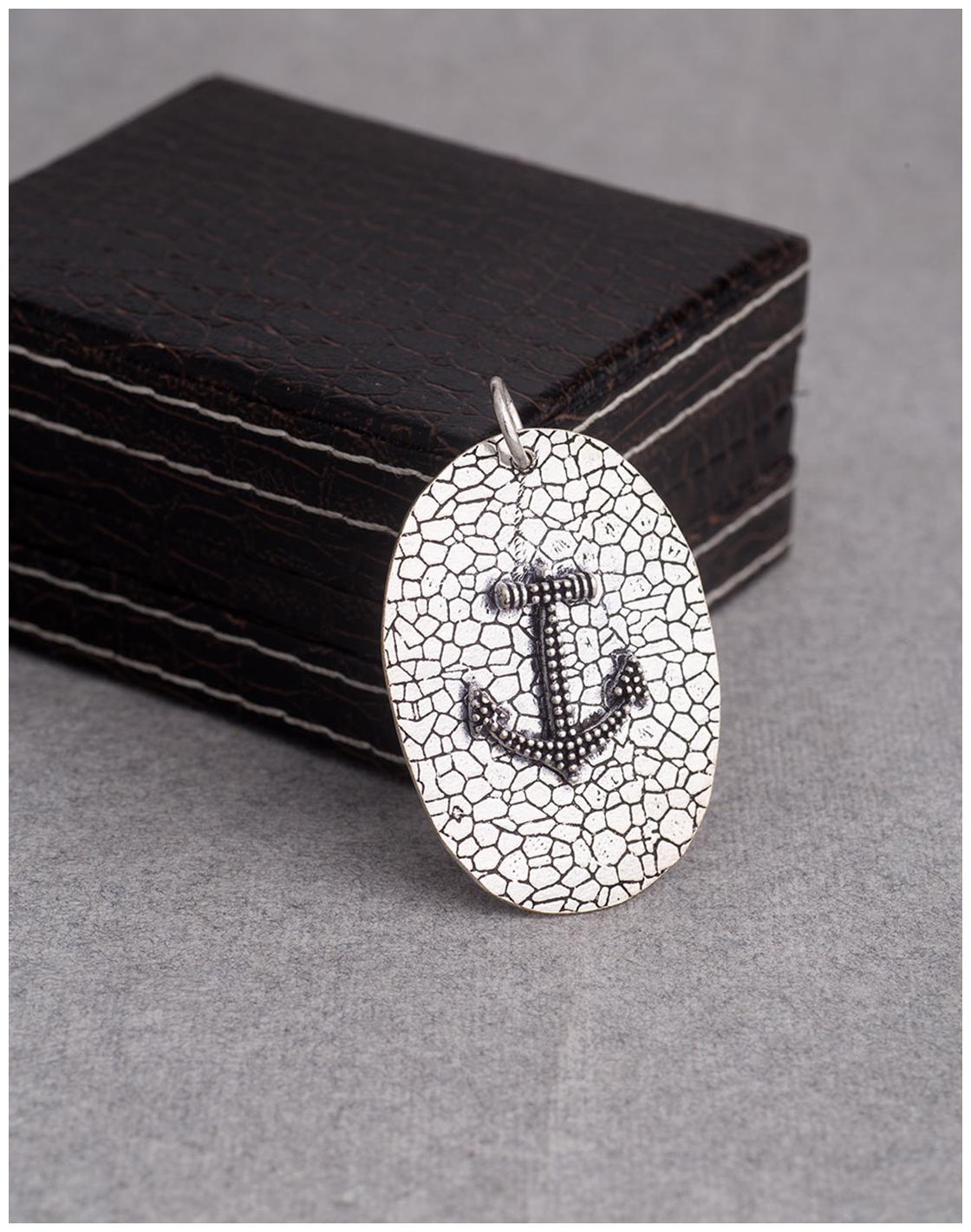 

Voylla Nautical Oxidized Silver Anchor Pendant