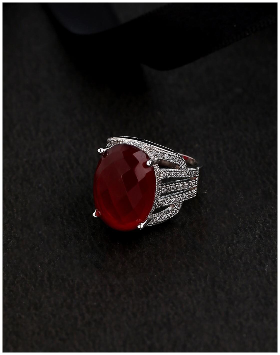 

Voylla Oval Red Gemstones Adorned Ring