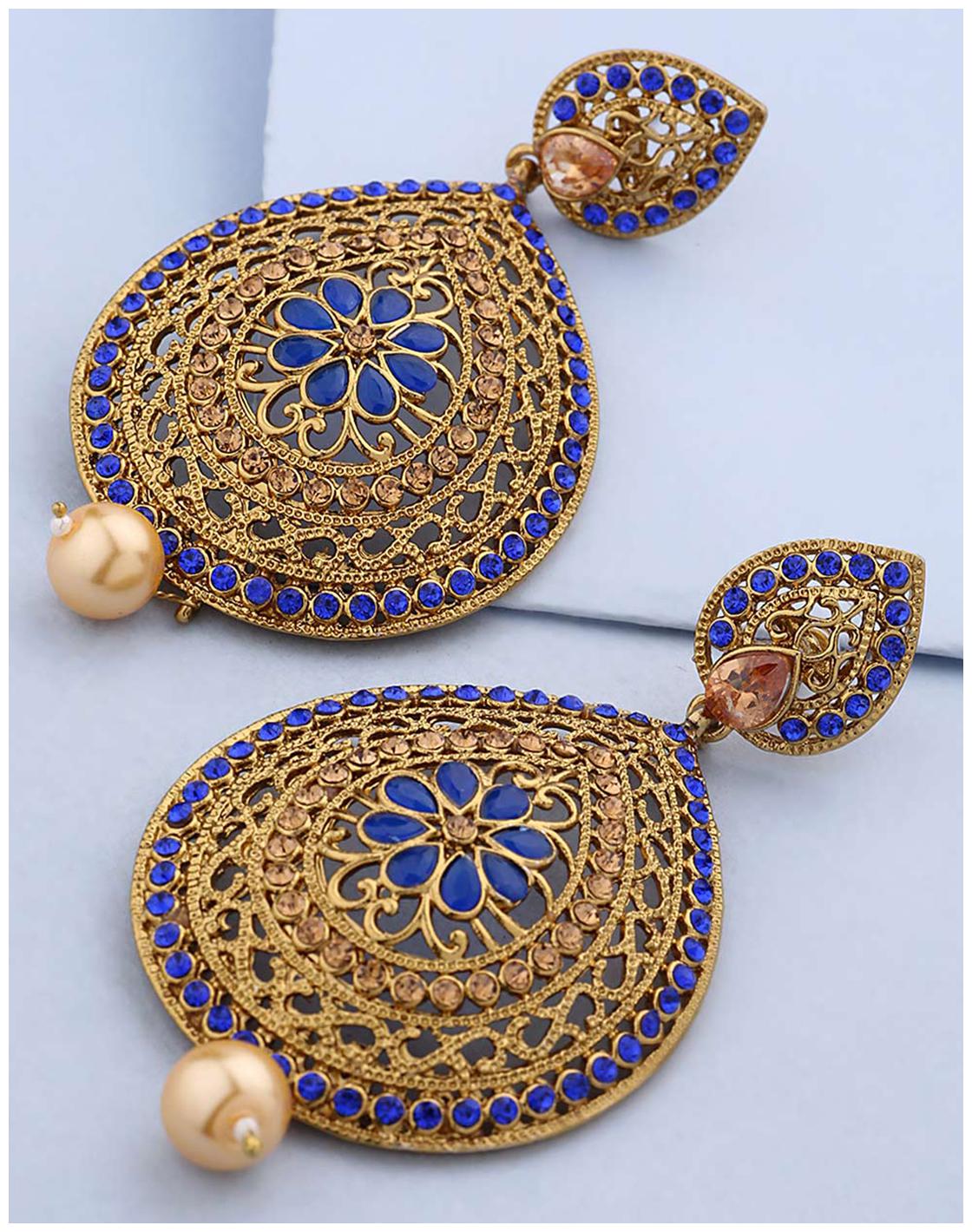 

Voylla Pear Shaped Gorgeous Pair Of Danglers