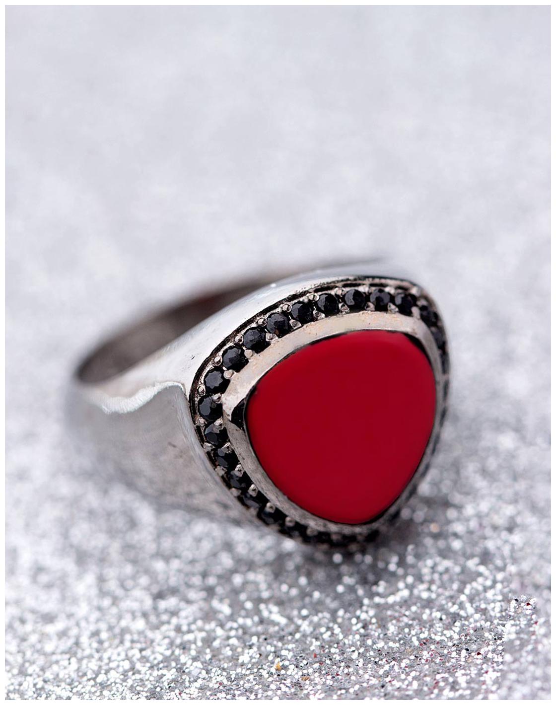 

Voylla Red Stone Black Rhodium Finish Milestone Ring