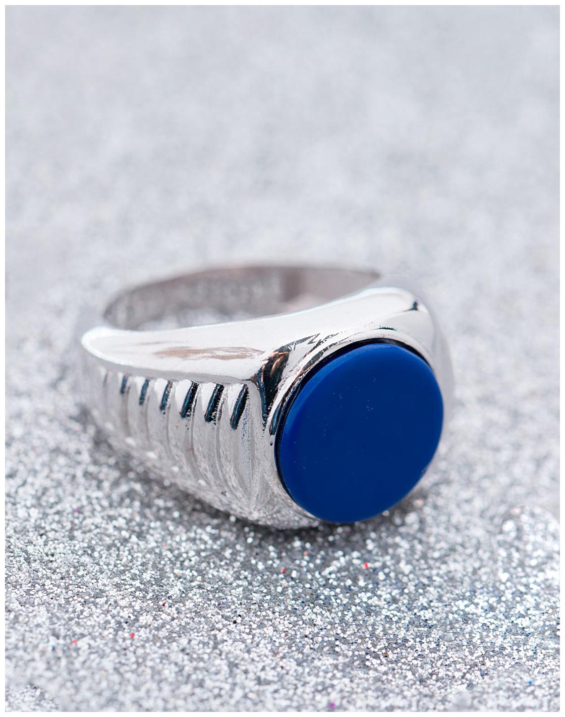 

Voylla Rich Blue Oval Stone Milestone Ring