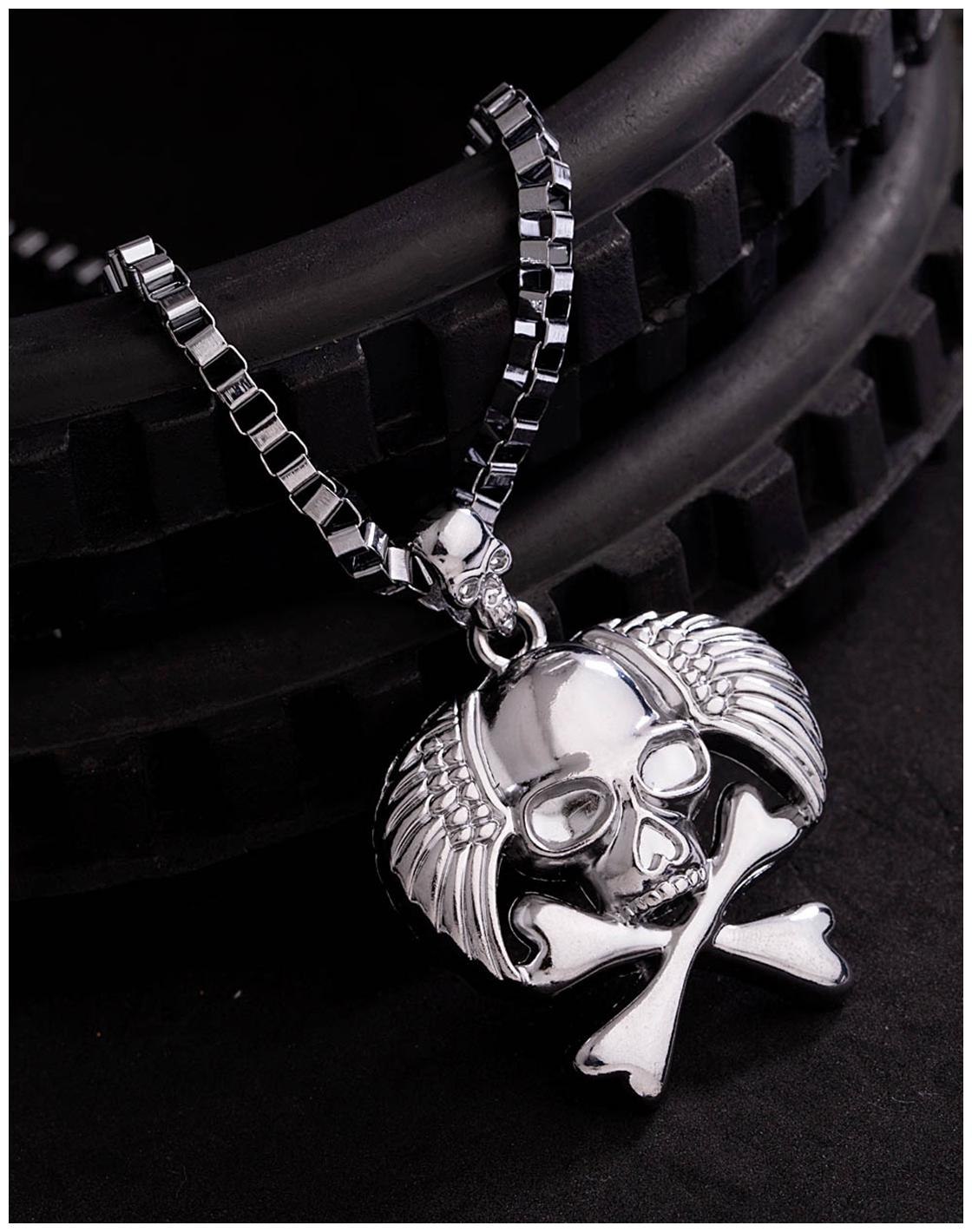 

Voylla Road Rider Skull and Bones Pendant Set