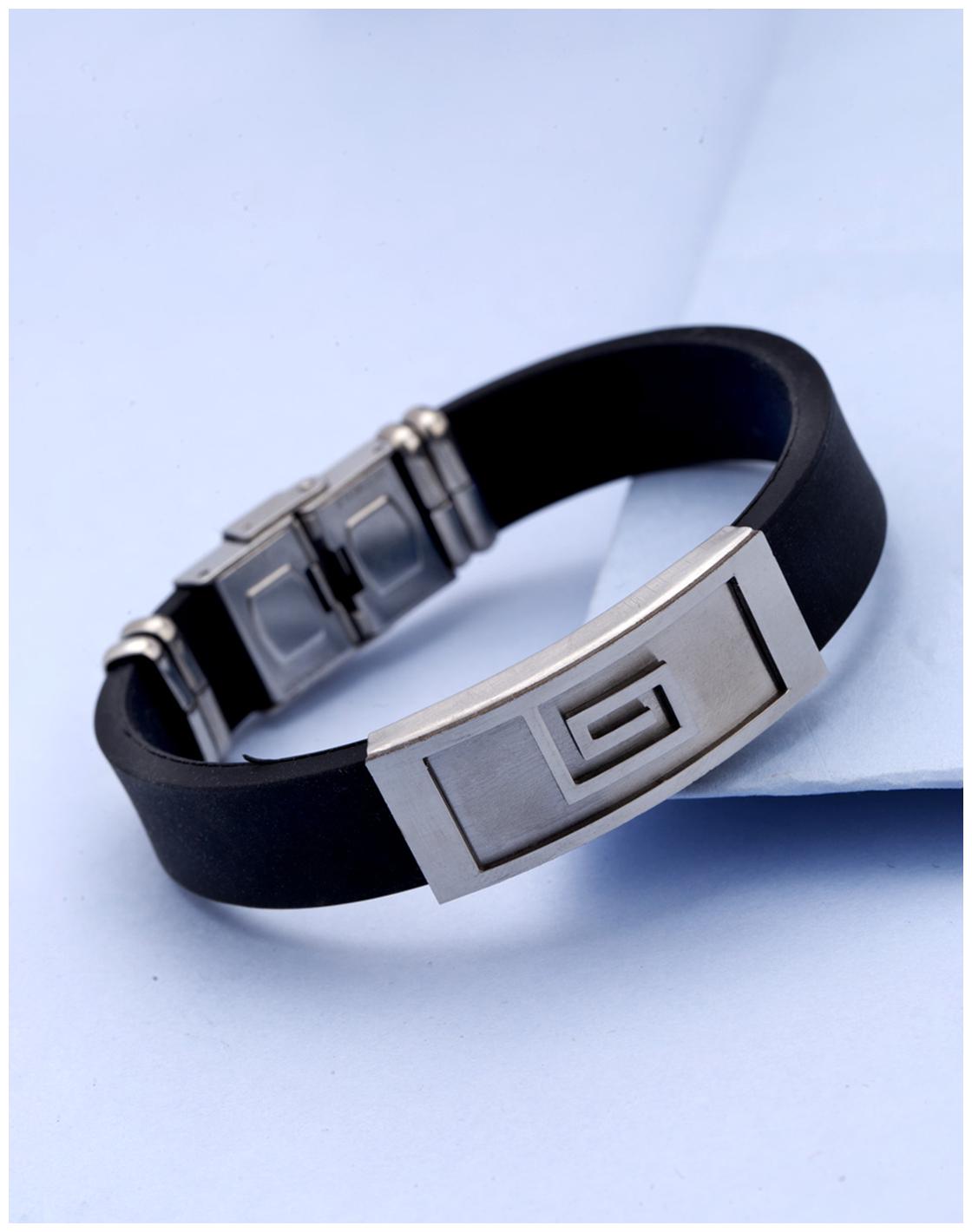 

Voylla Royal Bands Classic Men s Bracelet