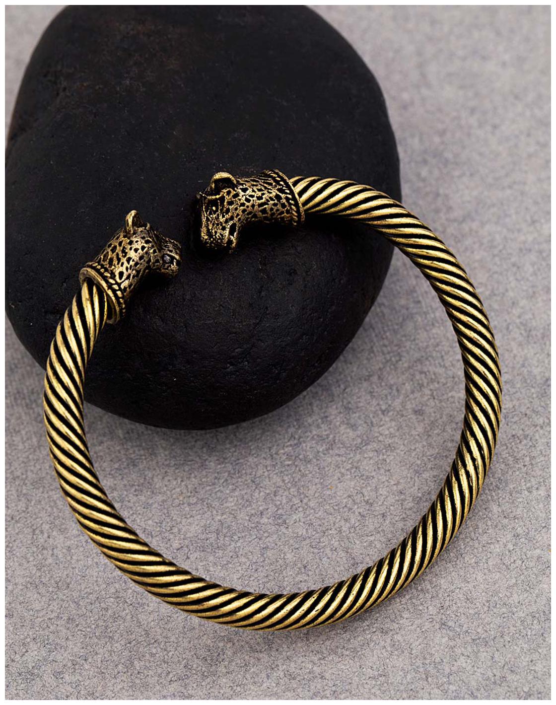 

Voylla Savage Oxidized Gold Plated Men s Bracelet