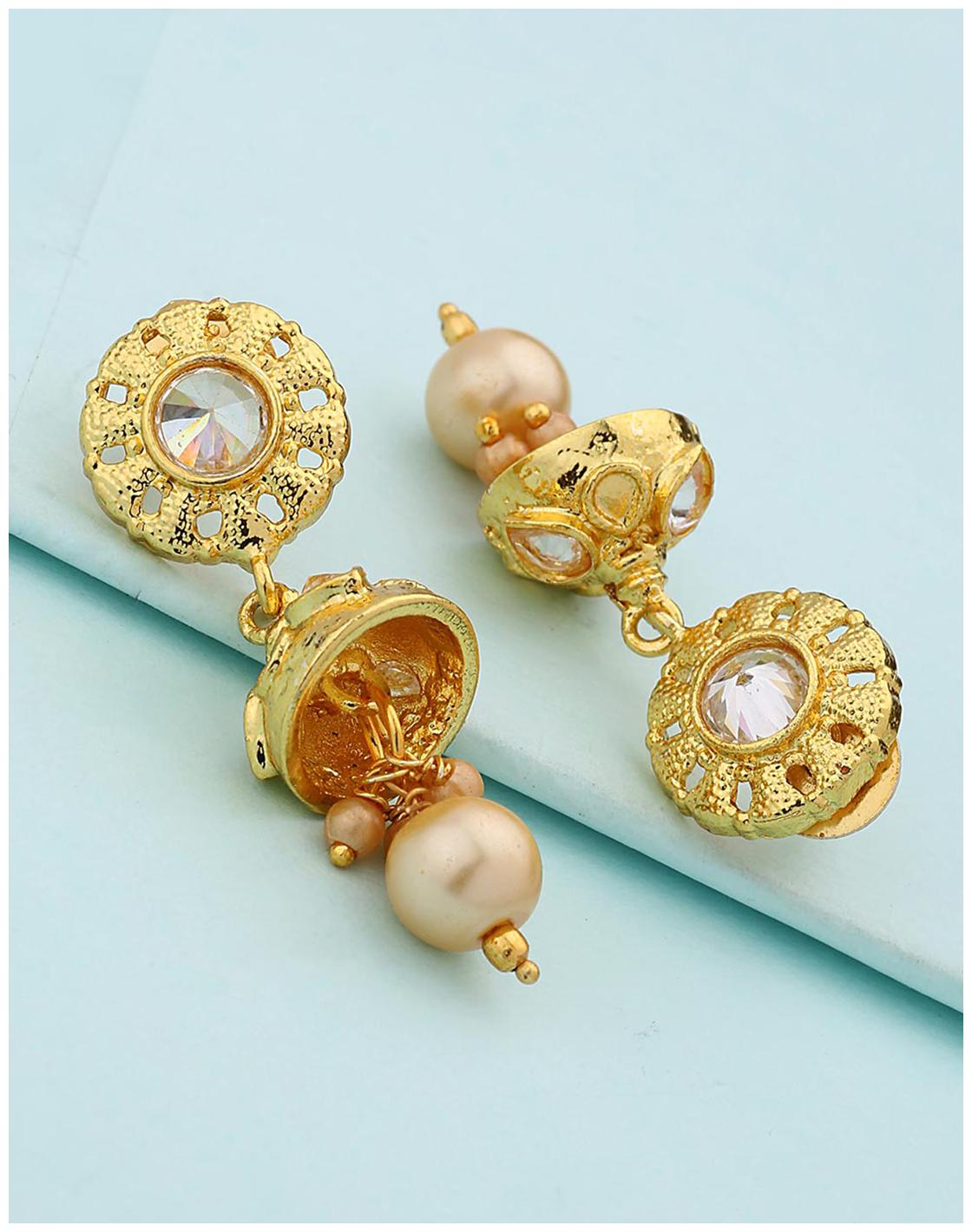 

Voylla Shiny Stone Studded Earrings