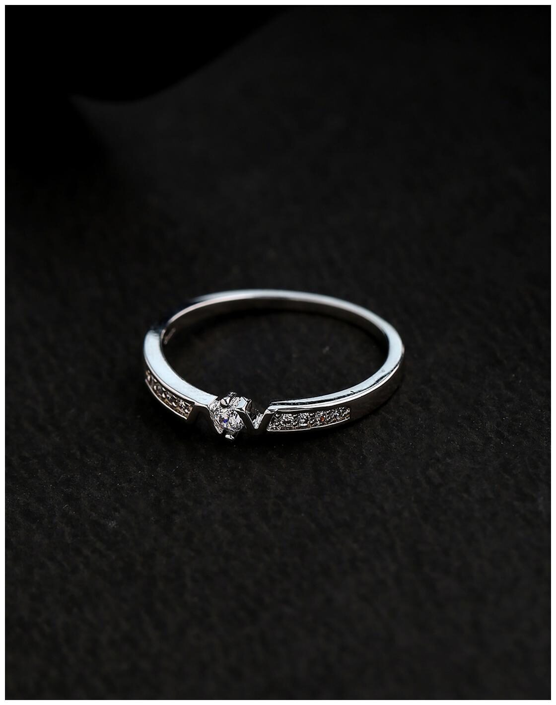 

Voylla Silver Plated CZ Gem Adorned Ring