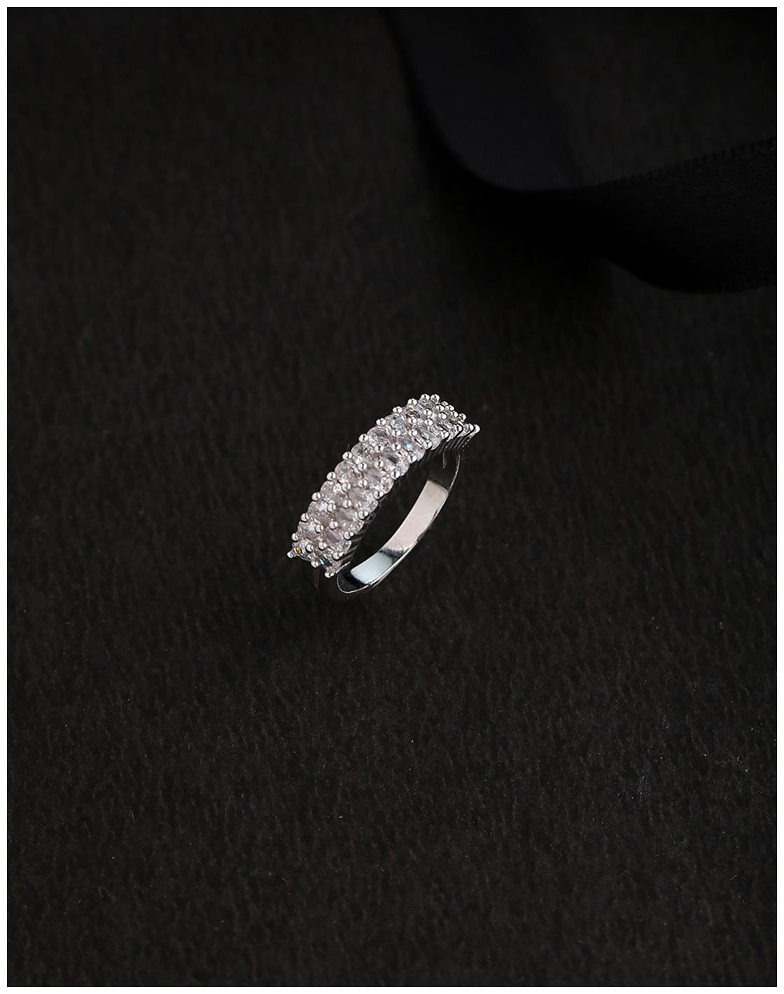 

Voylla Silver Plated Band Ring