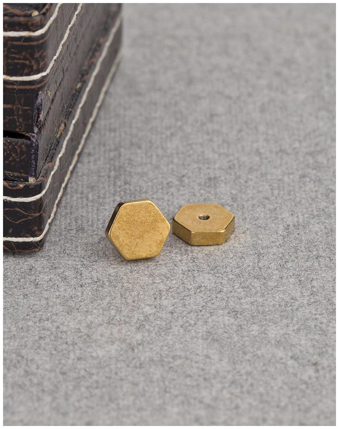 

Voylla Sporty Minimalist Stud Earring from Stud Out Collection