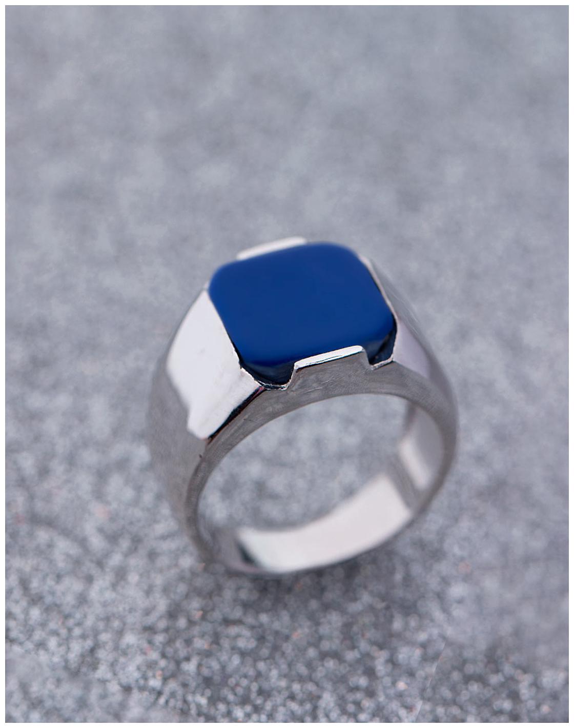 

Voylla Square Stone Milestone Ring