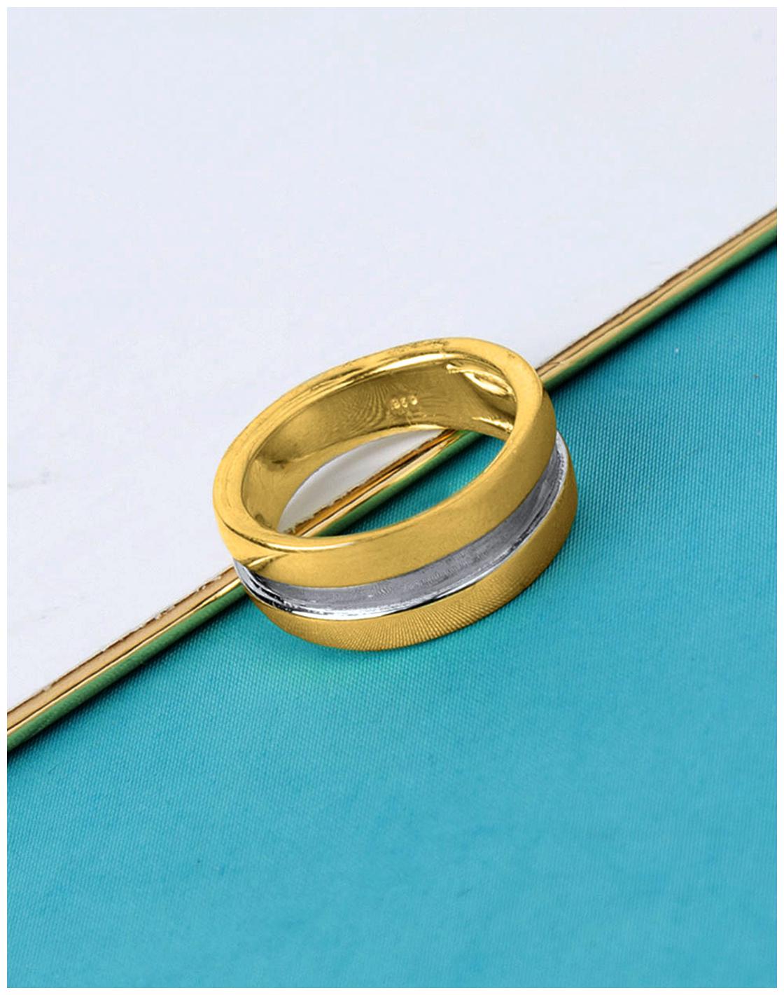 

Voylla Sterling Silver Band Ring in Gold Plating