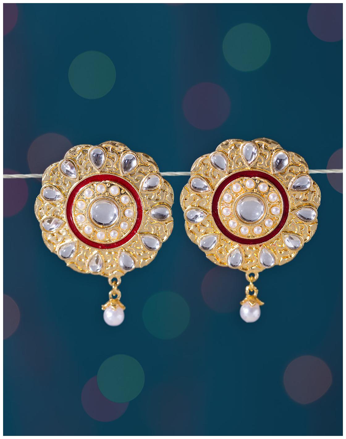 

Voylla Stunning Pearl Drop Danglers
